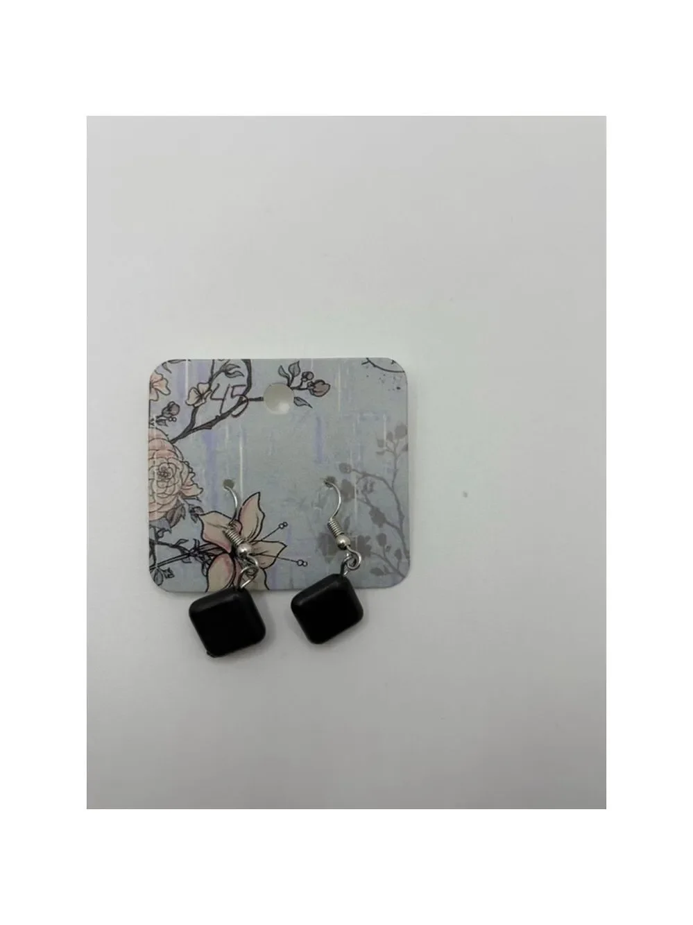 ✨5/$25✨Square Black Dangle Earrings NWOT